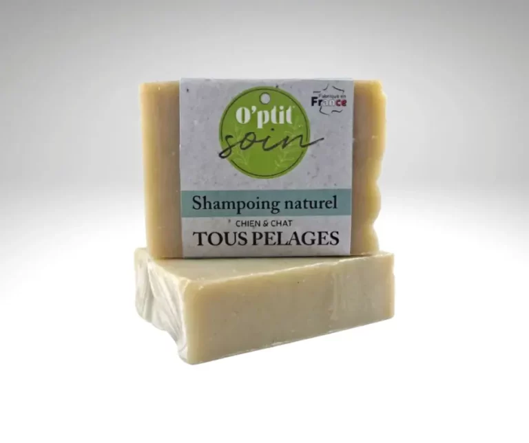 Shampoing solideTous Pelages présenté en deux blocs.